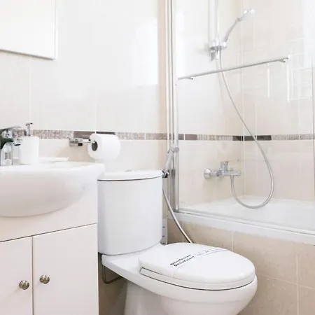 ヴィラ Nissini Blanco, 3 Bedroom With Private Pool, 5 Min To The *