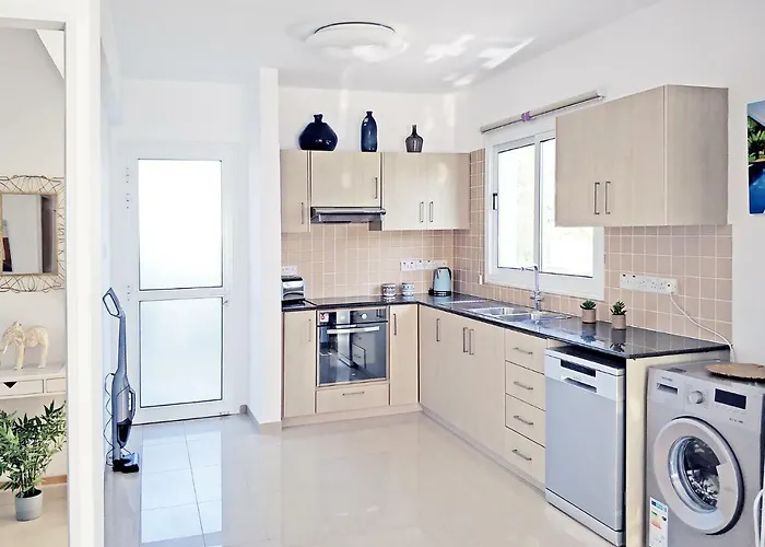 וילה Nissini Blanco, 3 Bedroom With Private Pool, 5 Min To The