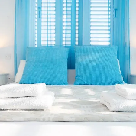 Βίλα Nissini Blanco, 3 Bedroom With Private Pool, 5 Min To The